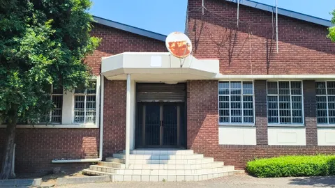 09 Ruven Road, Benrose